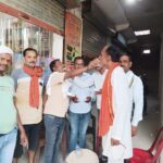 रायबरेली से दिनेश सिंह को टिकट मिलने पर भाजपाइयों ने मनाया उत्सव,बांटी मिठाइयां