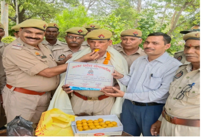 अच्छे टर्नआउट के लिए होमगार्ड को किया गया सम्मानित